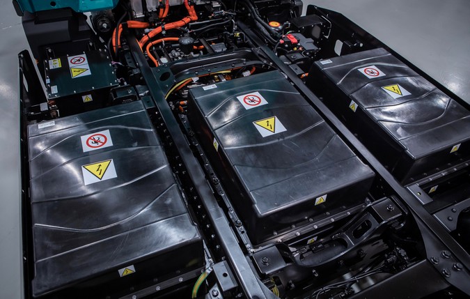 VW Caminhões e Ônibus e CBMM anunciam parceria para desenvolvimento de baterias automotivas com Nióbio