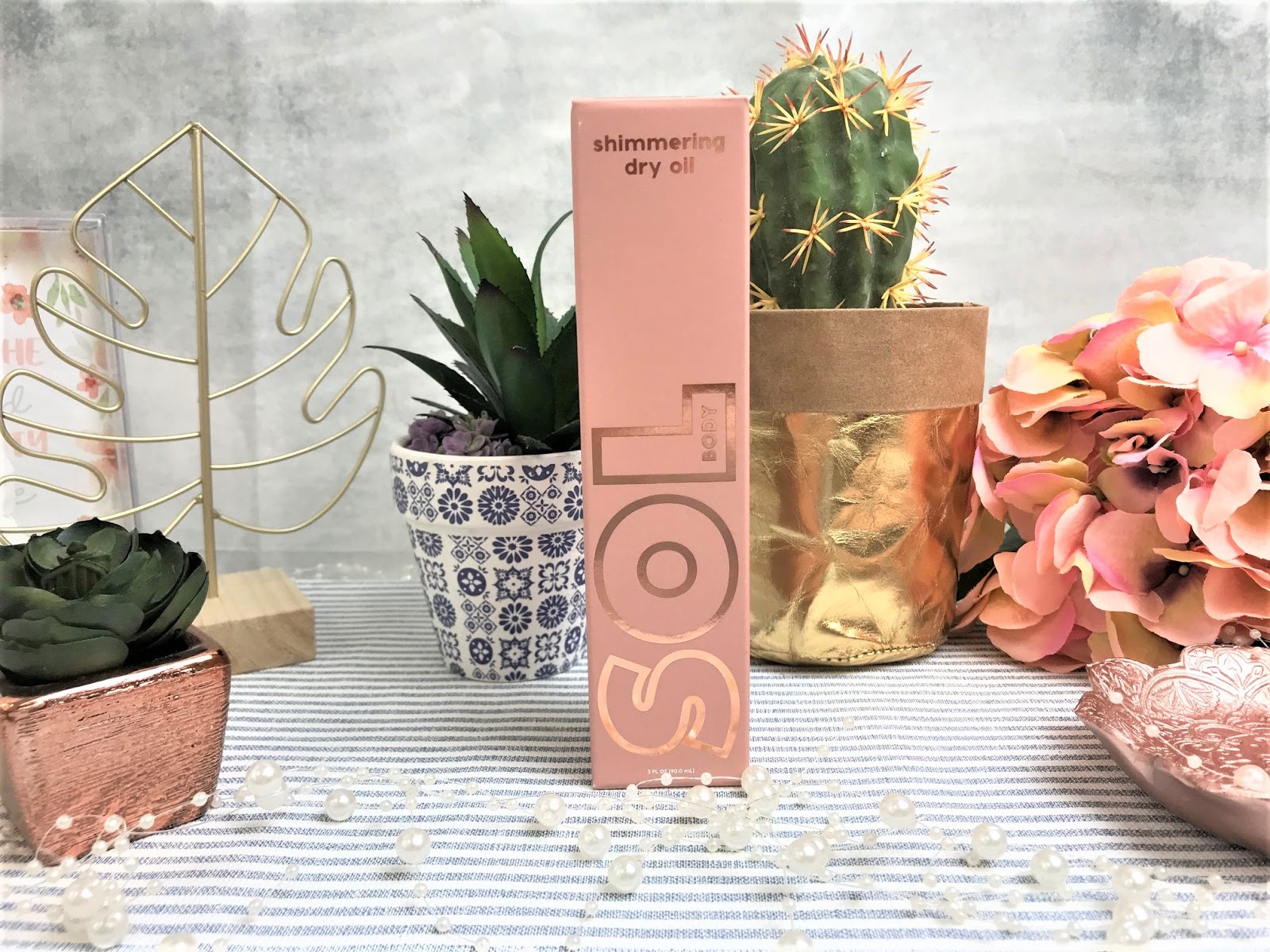 Kathryn's Loves SOL Body Glow Oil & Shimmering Dry Oil Review