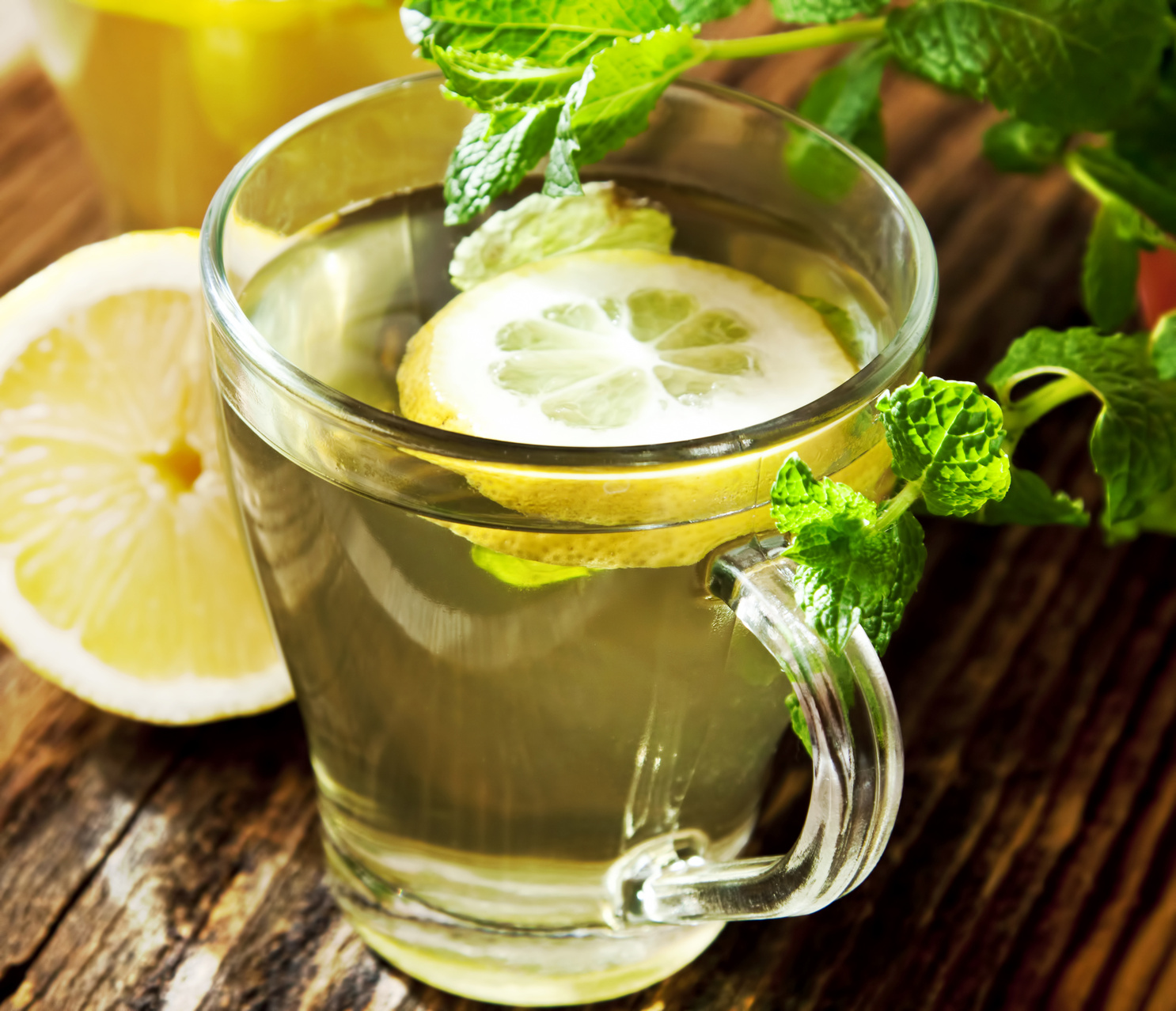 Loss Your Weight by Drinking Lemon Juice and Hot Water Weight Loss