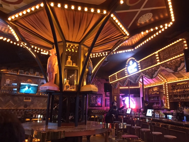 Whats Up, Korea?) hot place in itaewon,seoul Jack's bar