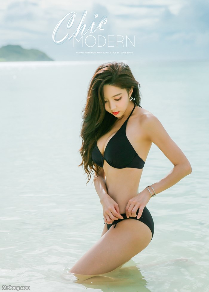 Beautiful Park Soo Yeon in the beach fashion picture in November 2017 (222 photos)