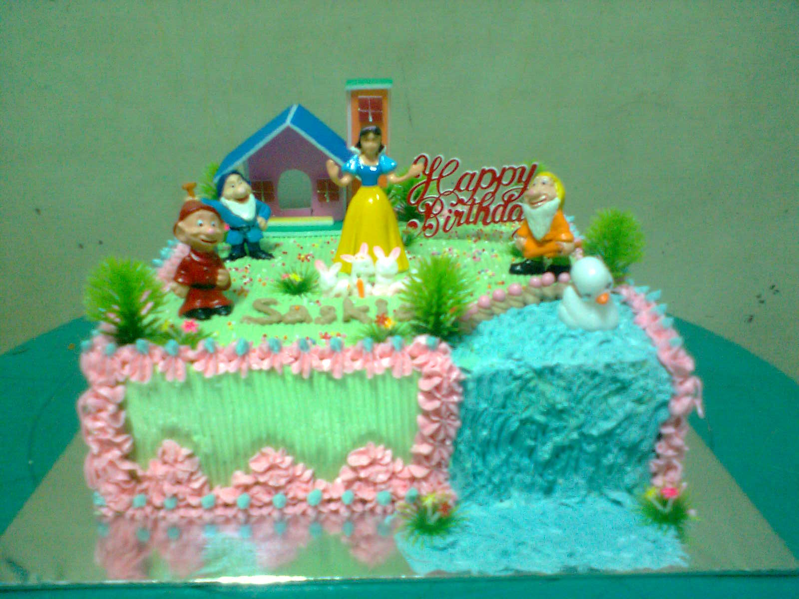 The Power Of Dreams: Buat Kue Lagi... Jualan Kue Lagi...