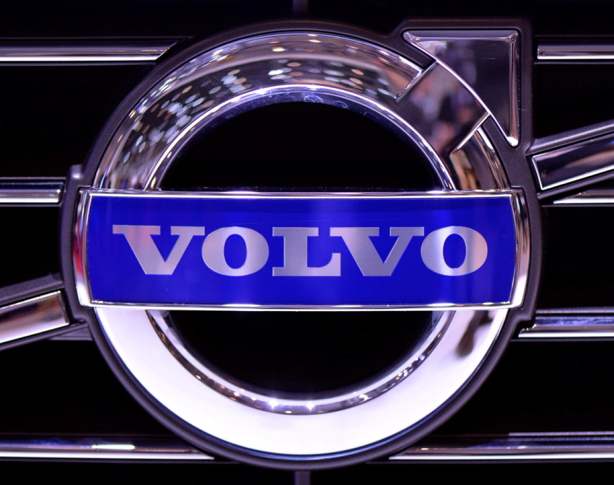  Volvo Logo 