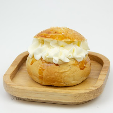 Shrove Tuesday Bun