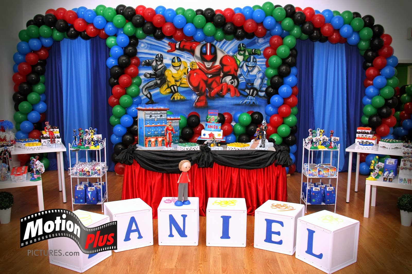 Motion Plus Pictures Transformers Themed Birthday Party Ideas motion-plus-pictures-transformers-themed-birthday-party-ideas