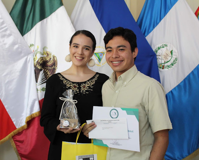 Ganadores de Becas Universitarias del Certamen de Literatura de Nueva Acrópolis Santa Ana, El Salvador