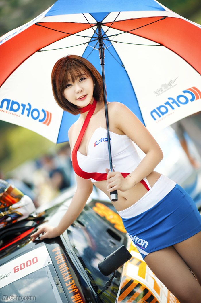 Ryu Ji Hye's beauty at the CJ Super Race event, Round 1 (35 photos)