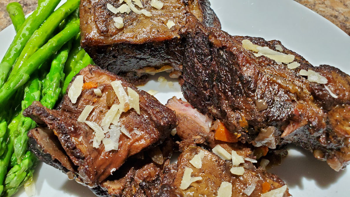 Slow Cooker Beef Short Ribs