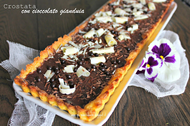 tarte au chocolat - crostata con ripieno di cioccolato gianduia