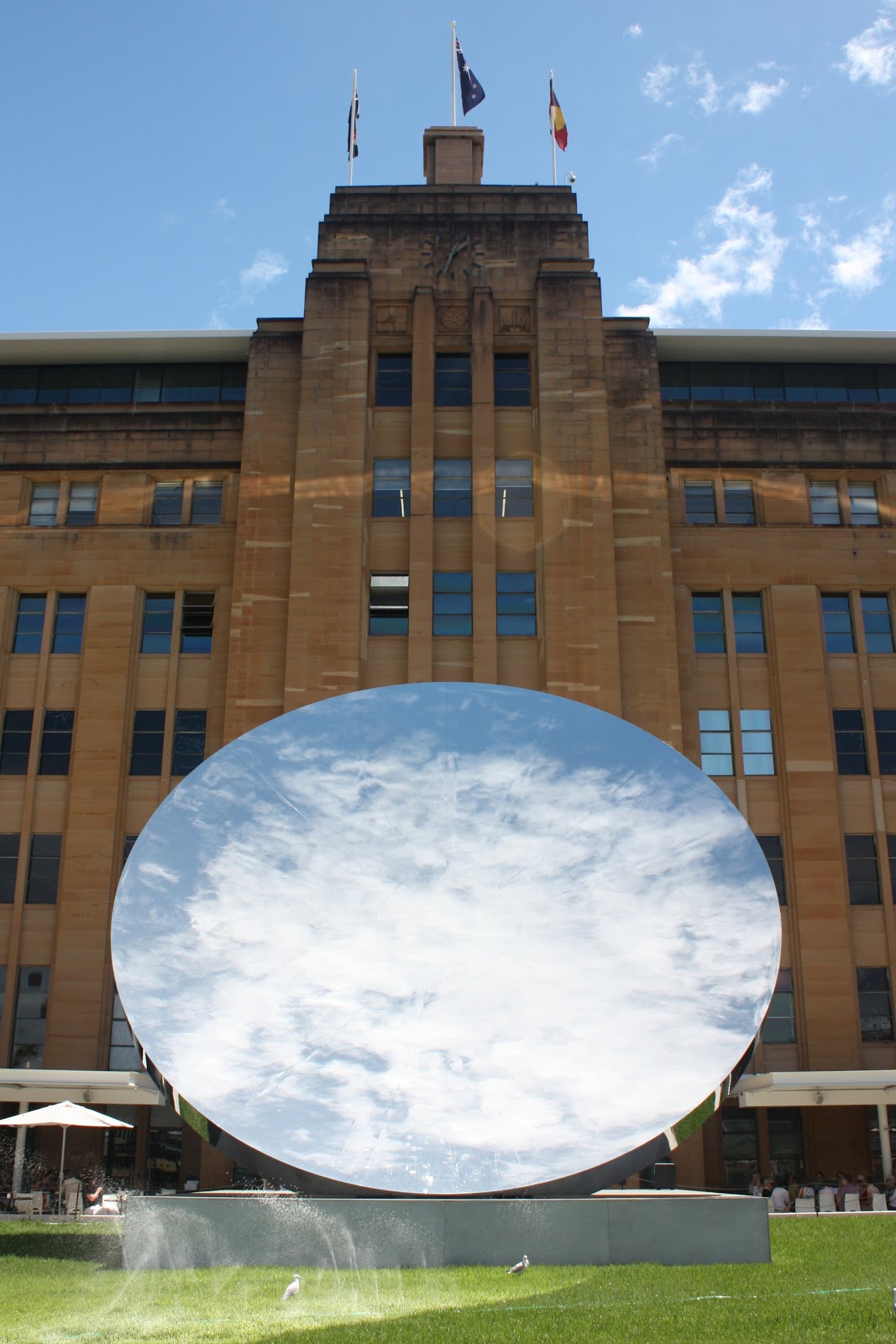 Sydney City and Suburbs Museum of Contemporary Art, Sky Mirror