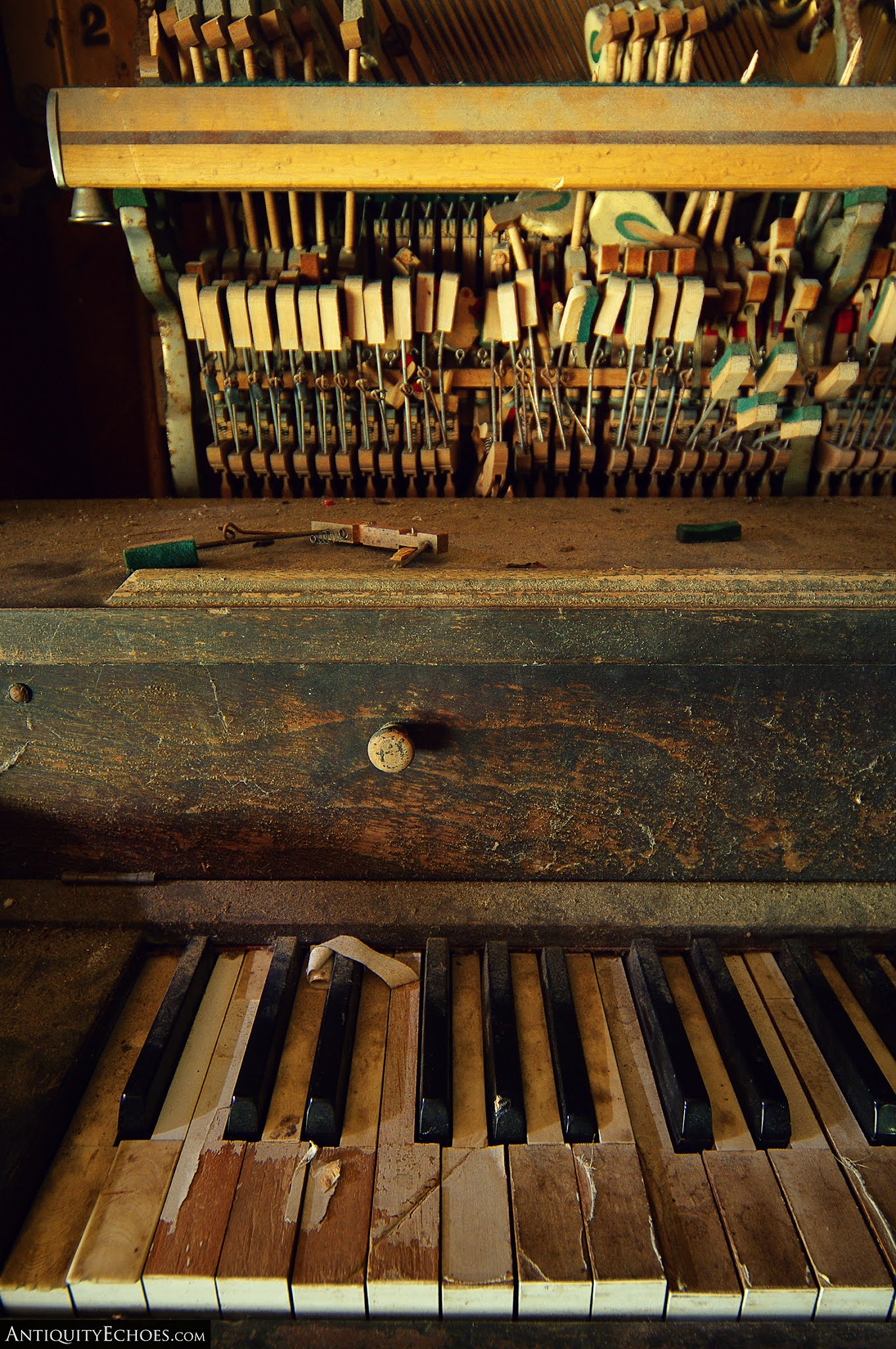 Frontier Town - Filthy Piano Detail