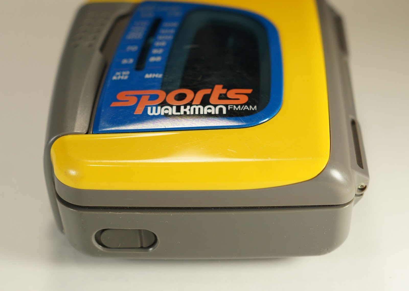 Sony Walkman WMFS191 Yellow Sports Portable Cassette Player AM FM Radio