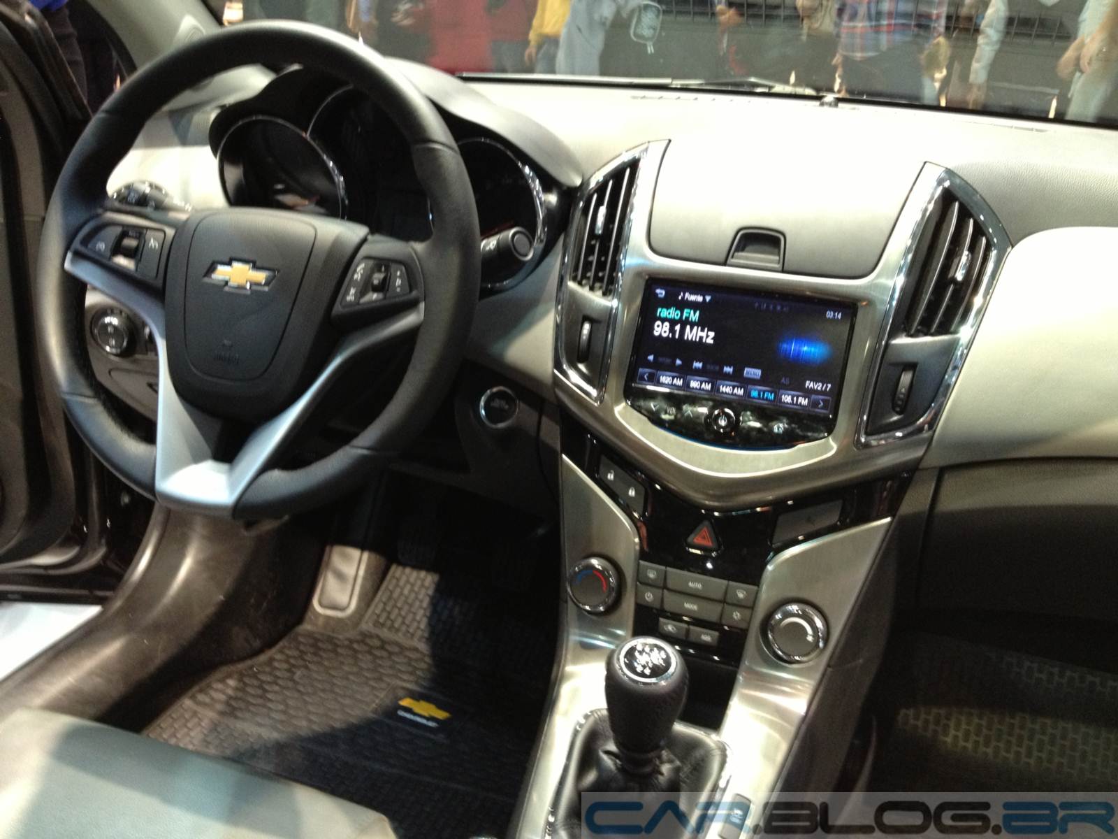 Novo Chevrolet Cruze 2014: fotos e vídeo da versão reestilizada