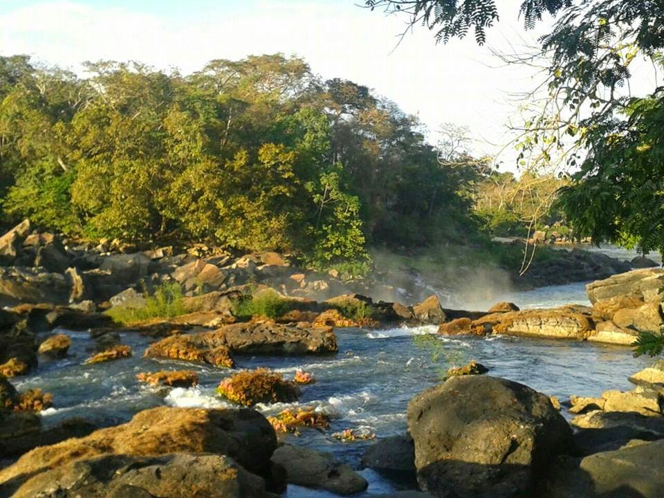 Um Mundo Melhor Rio Teles Pires, proximidades de Boa Esperança do Norte MT (Salto Magessi Um Mundo Melhor Rio Teles Pires, proximidades de Boa Esperança do Norte MT (Salto Magessi