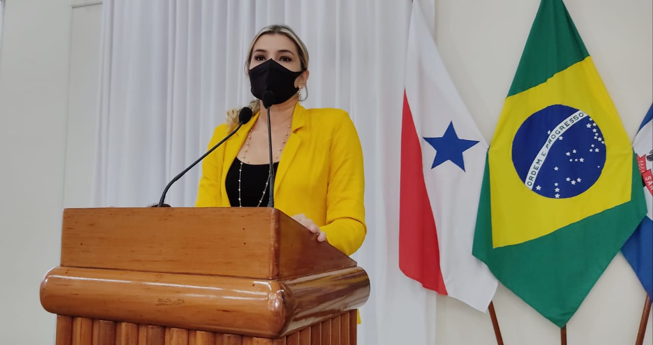Adriana Almeida cobra do governo fiscalização nas agências bancárias da cidade