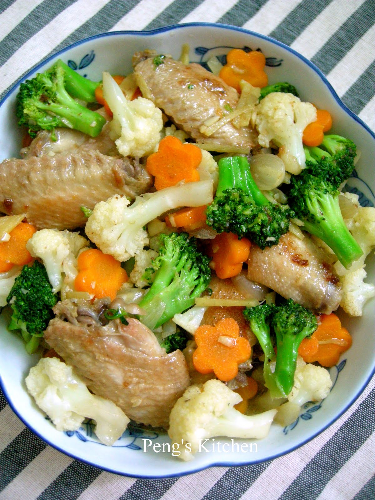 Peng's Kitchen StirFry Chicken Wings with Broccoli & Cauliflower