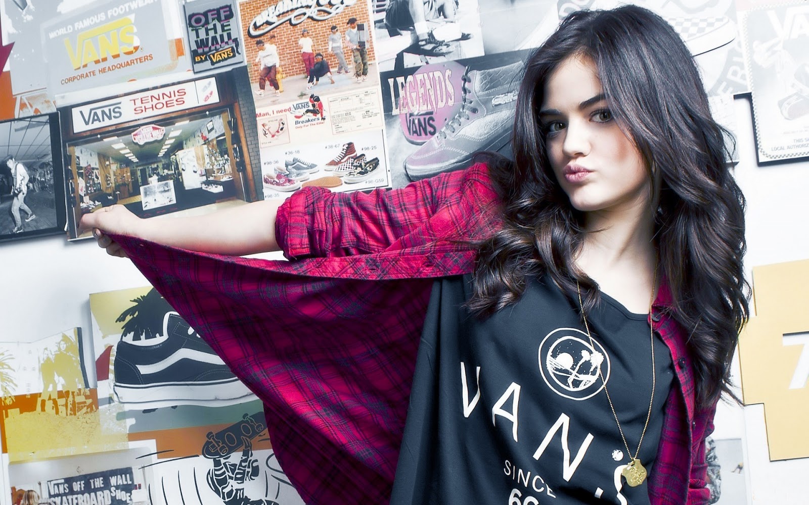 Lucy Hale New Hottest Hd Wallpaper 2013 Hollywood Universe