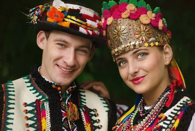 ماهي المجموعات العرقيات الموجودة في اكرانيا