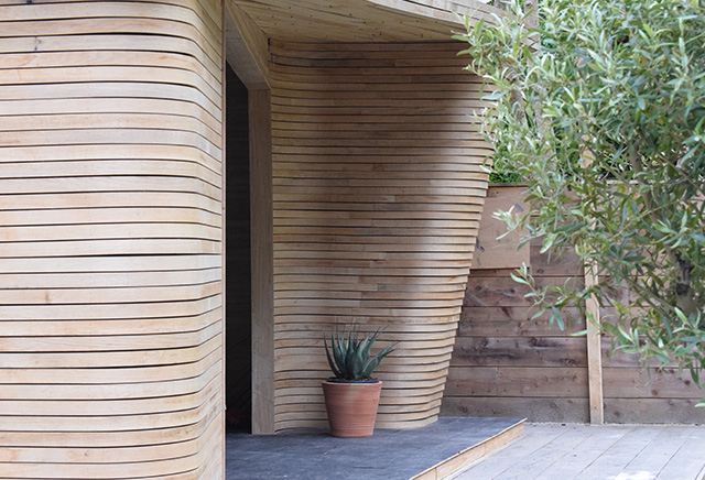 Shedworking: Tom Raffield 's steam-bent garden office at Chelsea Flower ...