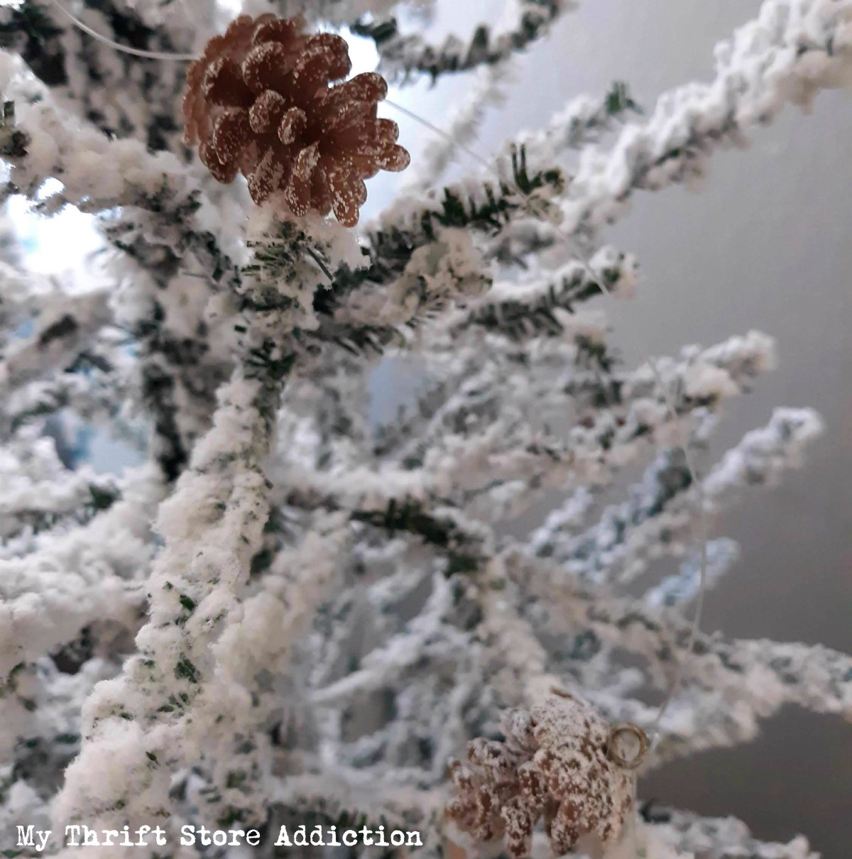 15 minute mini pinecone garland