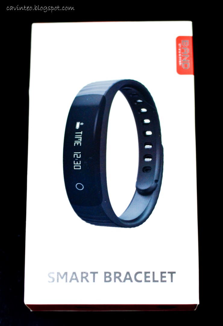Entree Kibbles Smart Bracelet (H8) with Step Tracker, Distance