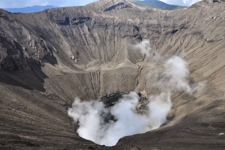 Kawah Gunung Bromo