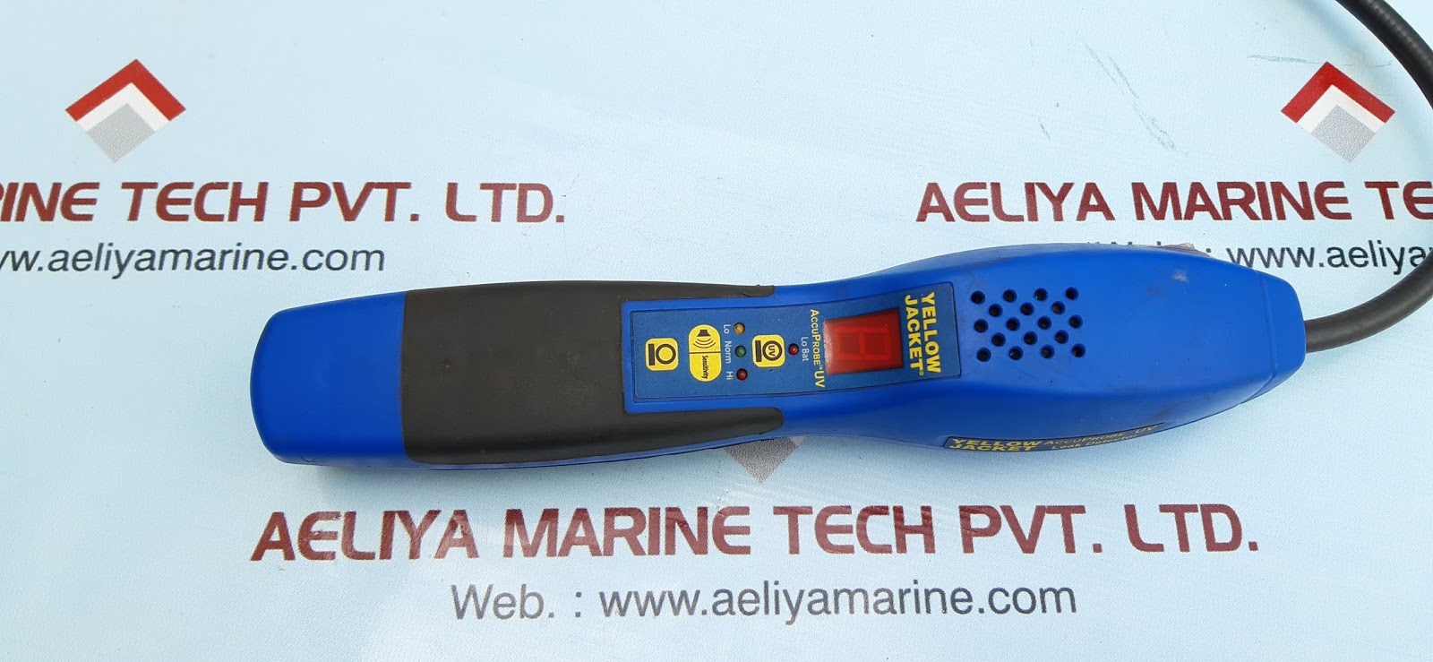 YELLOW JACKET ACCUPROBE UV LEAK DETECTOR Aeliya Marine