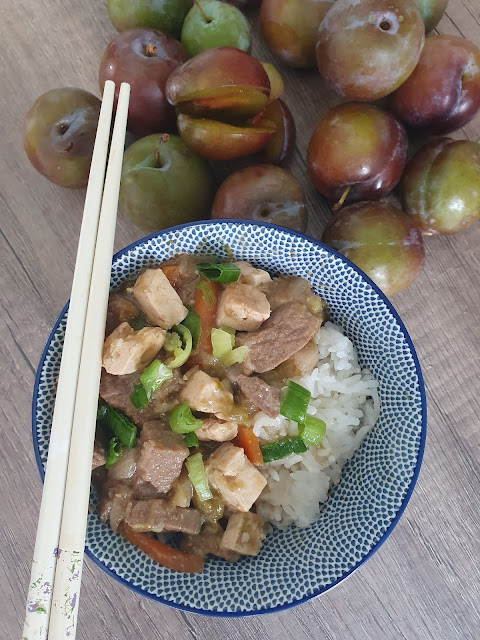 Cassolette de viande, tofu et prunes au Miso; Cassolette de viande, tofu et prunes au Miso