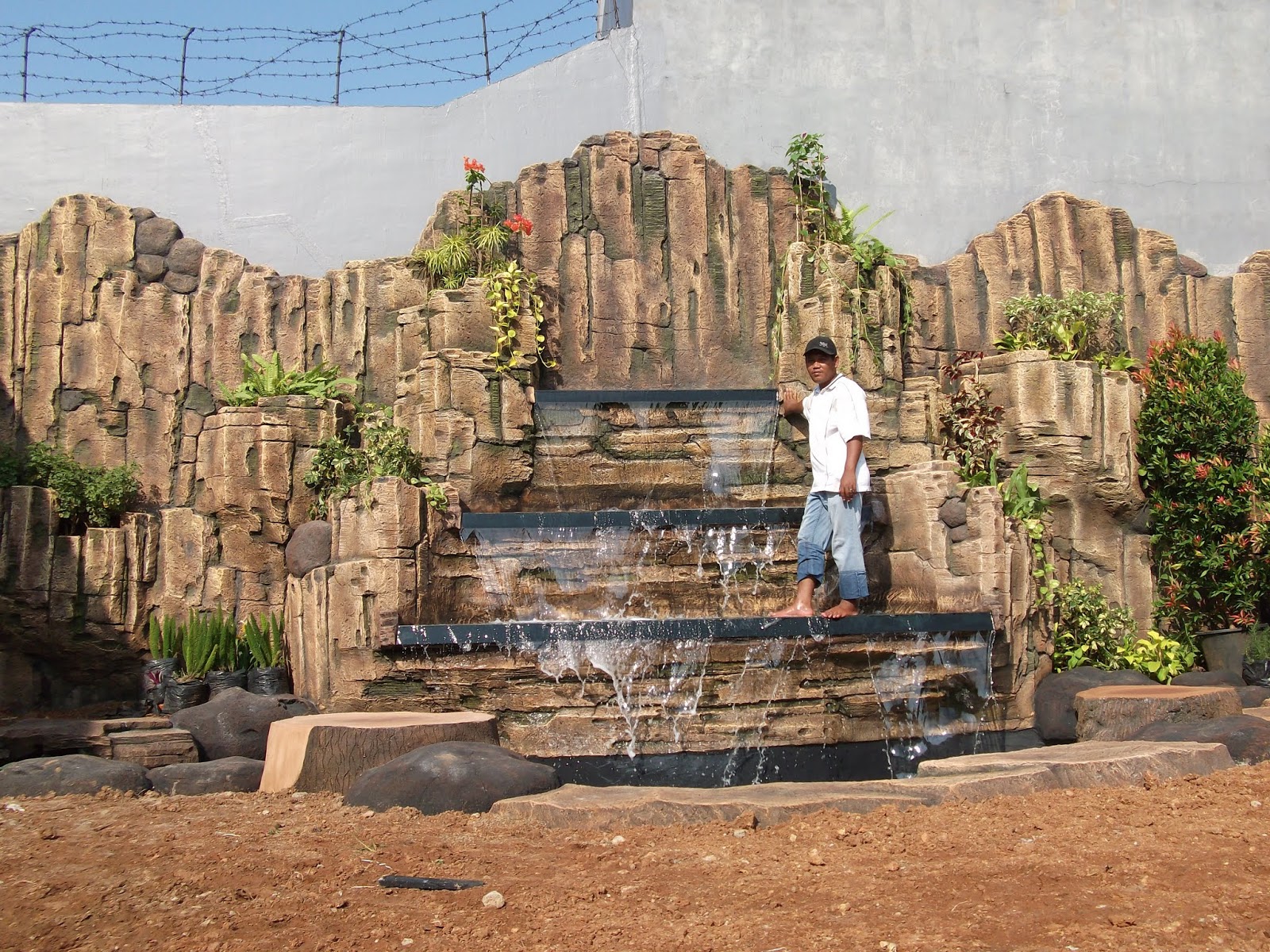 30 Gambar Foto Relief Taman Minimalis