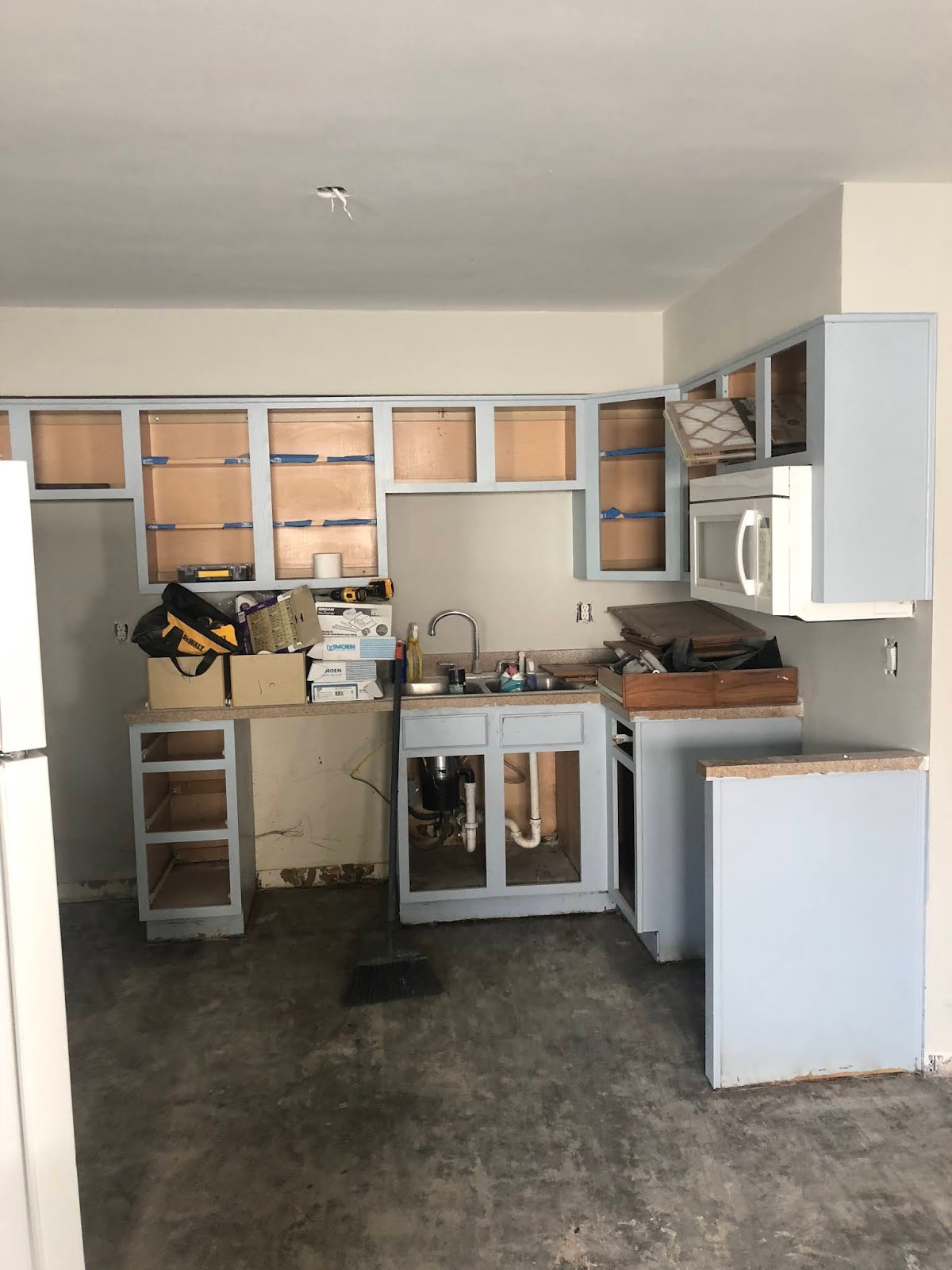 DIY How To: Paint Kitchen Cabinets, Pt. 2 Painting