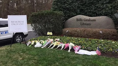 "Pesan Sederhana" yang Tertulis di Batu Nisan Billy Graham