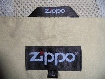 襟元内側 ロゴループ ロゴパッチ サイズタグ