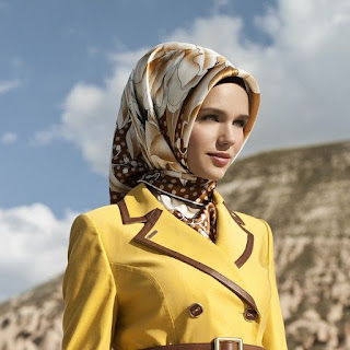 Model hijab terbaru edisi lebaran gaya masa kini