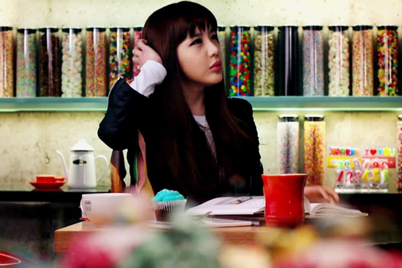 Music video 1080p. Otilia - latina (ft. Purple flash - we can make it. Music video 1080p. черно белый корейский клип.