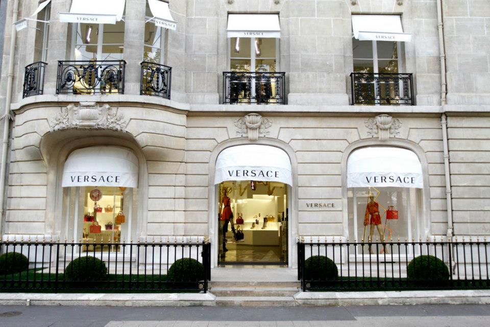 Delortae Agency™ | LuxRy ShoPer Blog: Versace Re open Avenue Montaigne Boutique in Paris