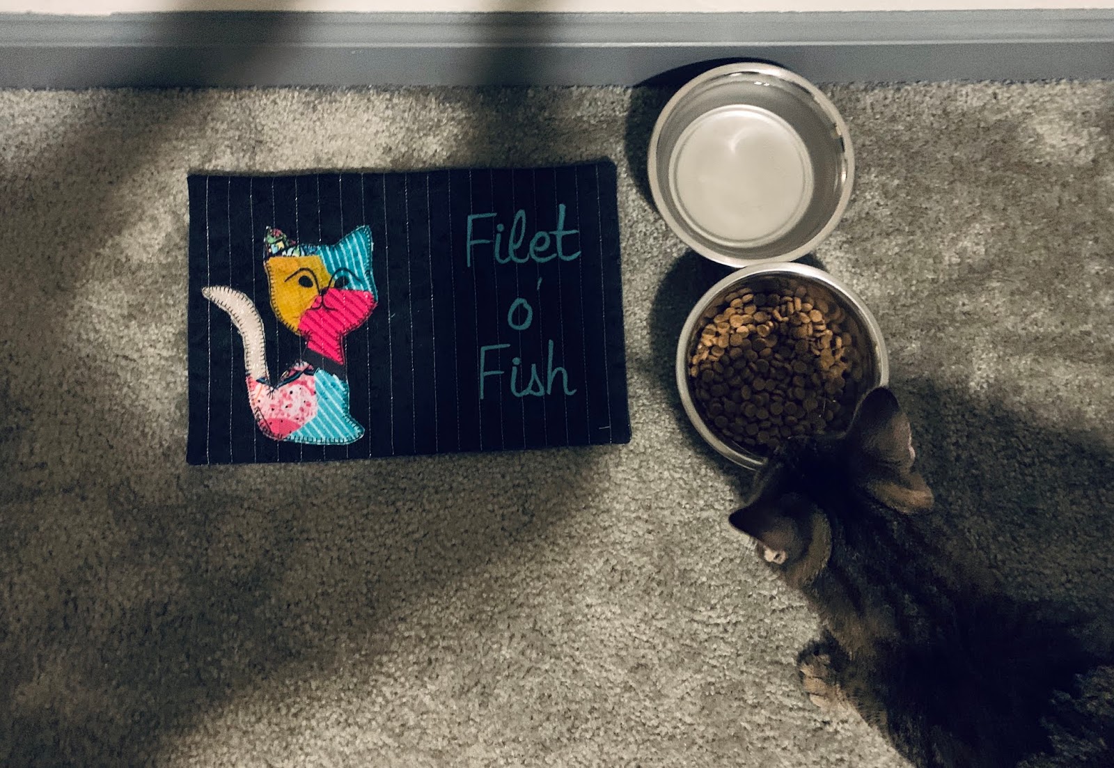 DIY Cat Food Tray