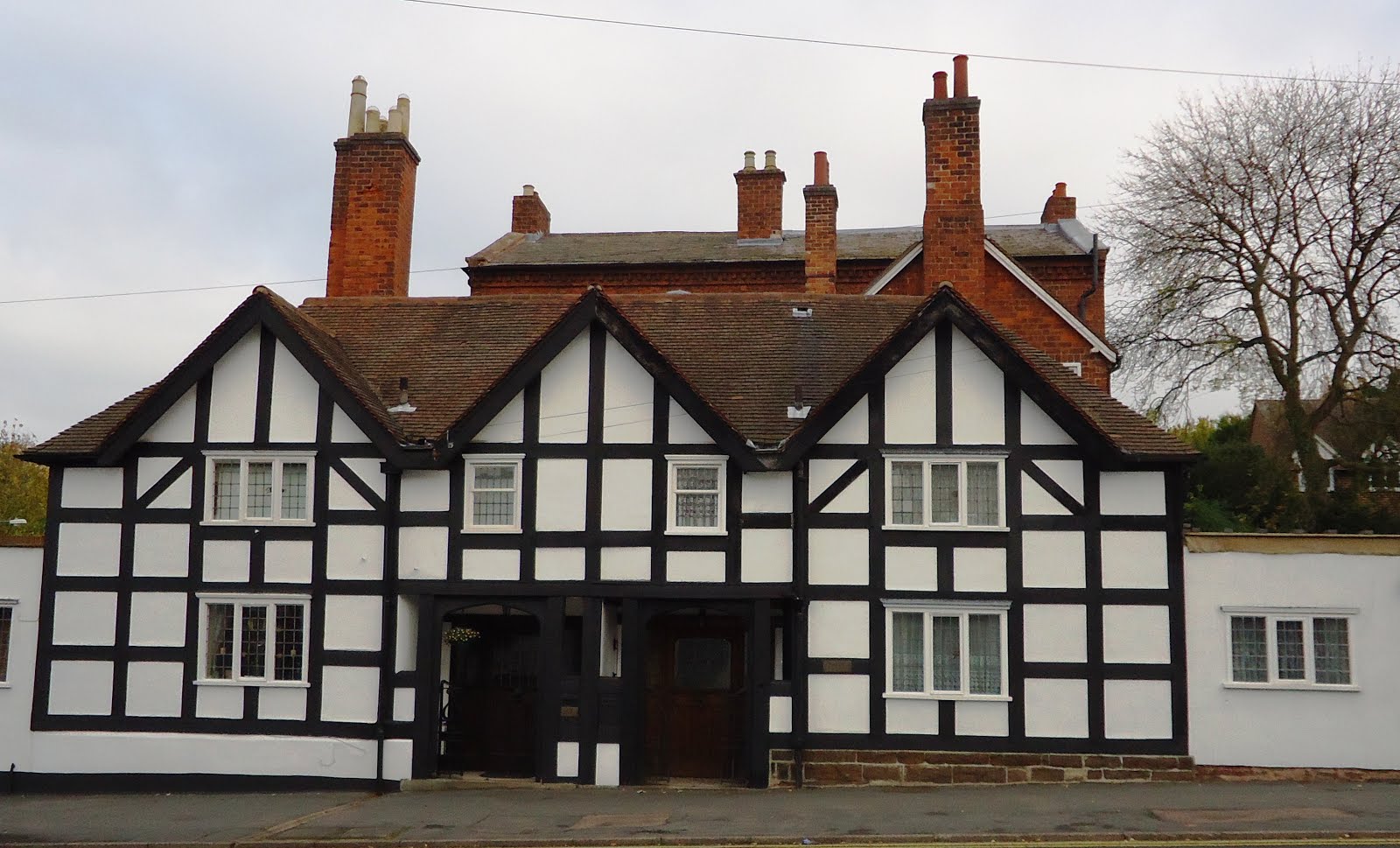 Patrick Comerford Beacon Street a Lichfield street lined with old