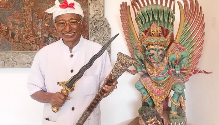 Jejak Budayawan Suteja Neka dalam “Museum, Keris dan Persahabatan”