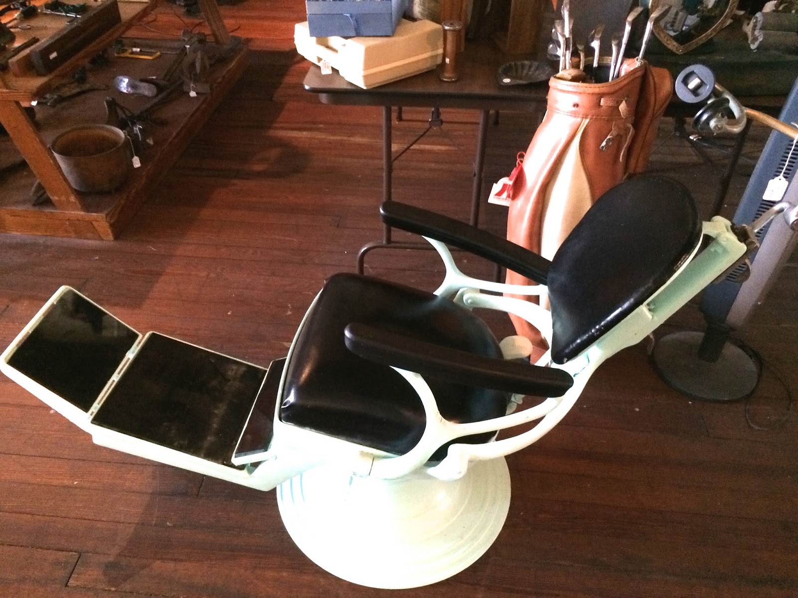 Vicksburg's Adolph Rose Antique Shop RESTORED DENTIST DENTAL CHAIR