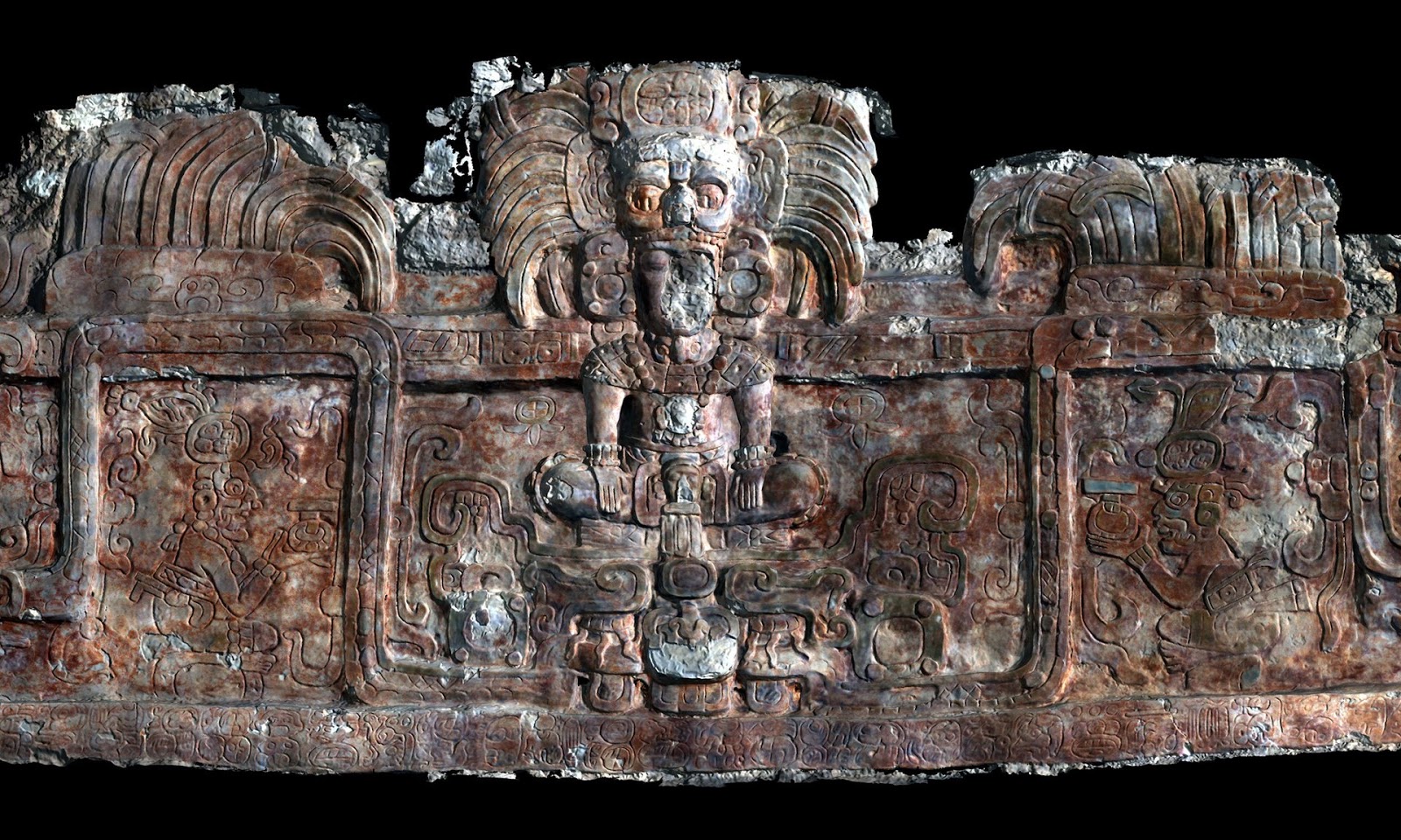 Descubren fascinante friso y tumba maya secreta en el Petén / Holmul