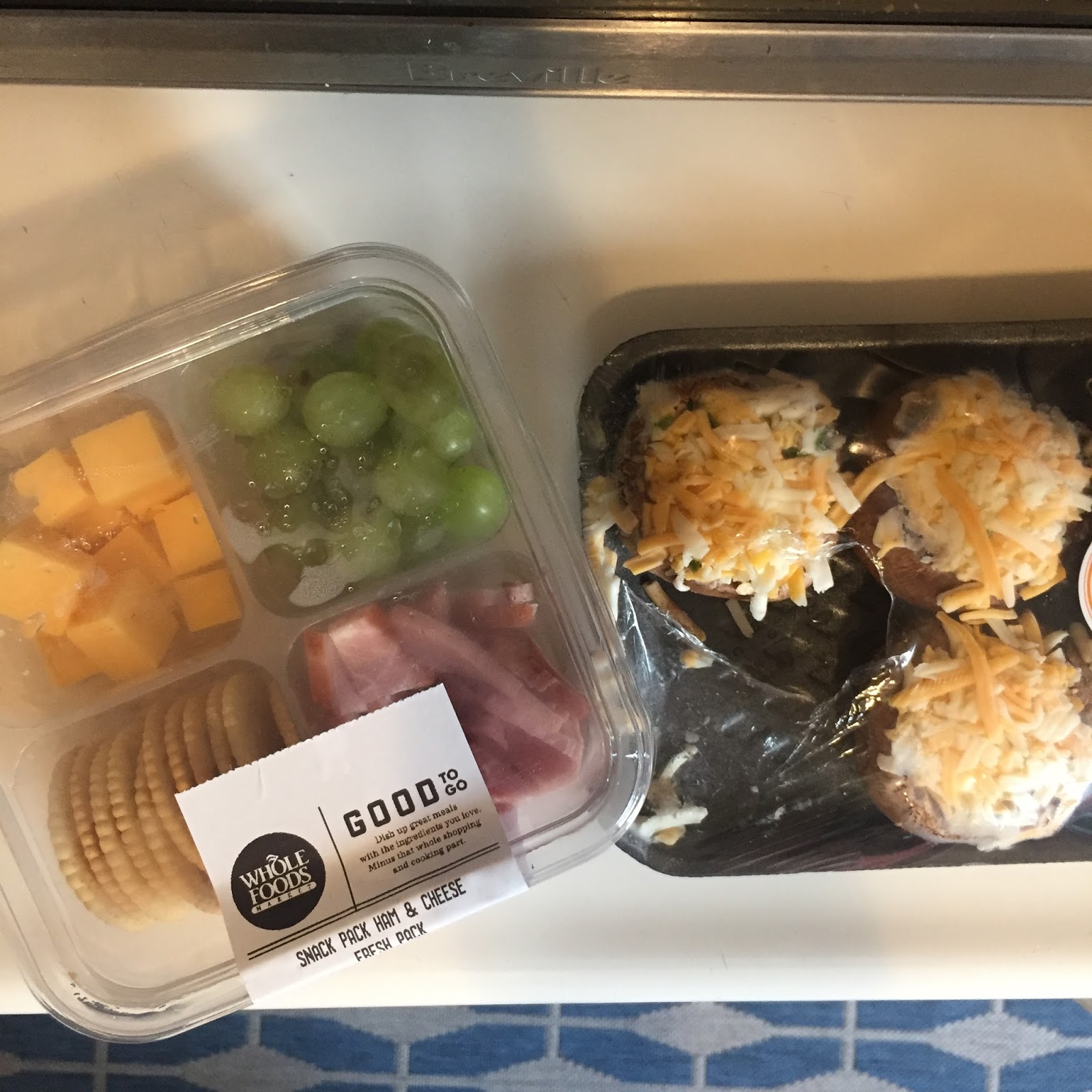 Easy Egg Cups with Spinach and Mushroom