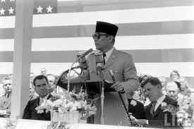 Tak Hanya Orangnya, Kepopuleran Tongkat Komando Bung Karno Pun Menembus Mata Dunia Tak Hanya Orangnya, Kepopuleran Tongkat Komando Bung Karno Pun Menembus Mata Dunia