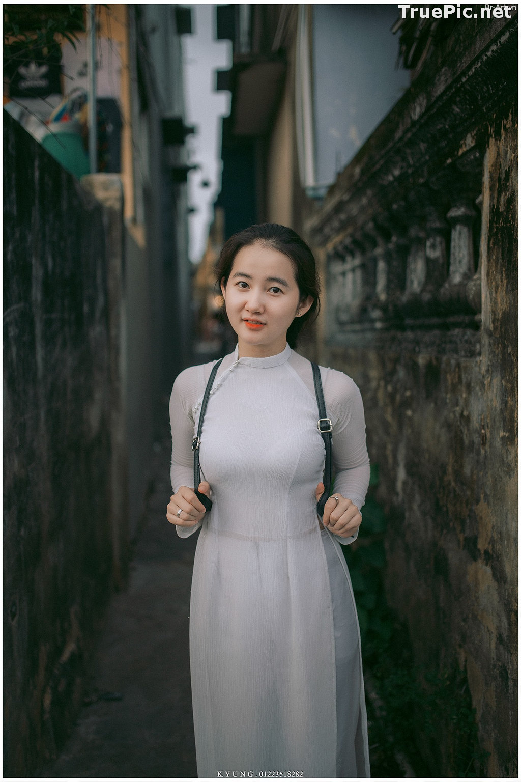 Image Vietnamese Cute Girl - Vo Xuan Chau - Ao Dai at Hoi An - TruePic.net - Picture-9