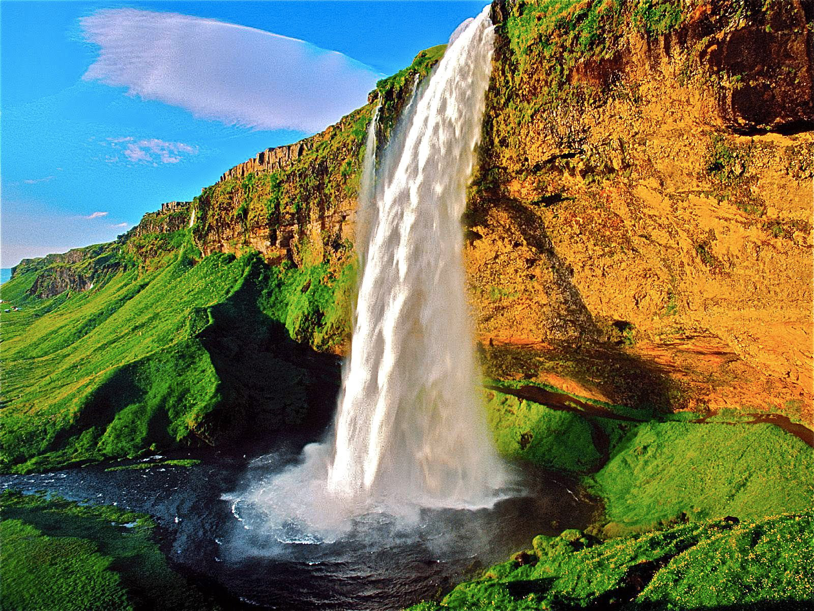 водопад сельяландсфосс исландия
