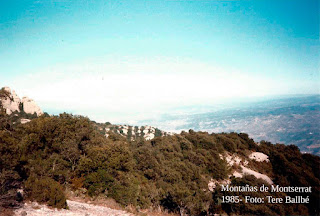 Montañas de Montserrat 1985. El monasterio al fondo