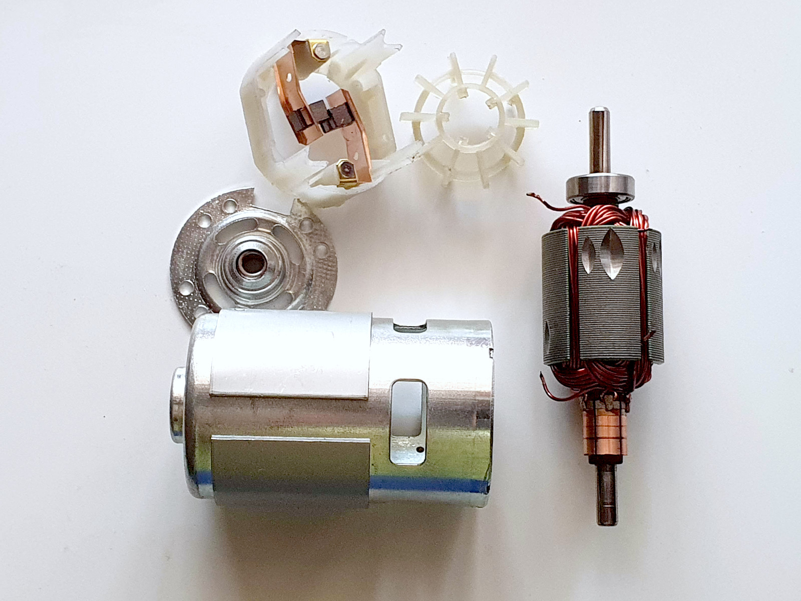 Fixing a broken rotor coil of 775 motor · One Transistor