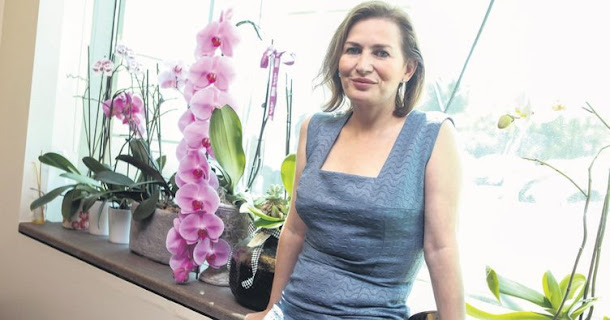 Özlem Cankurtaran kimdir? aslen nerelidir? kaç yaşında? evli mi? eşi kim? biyografisi ve hayatı hakkında kısa bilgi.. Özlem Cankurtaran kimdir? aslen nerelidir? kaç yaşında? evli mi? eşi kim? biyografisi ve hayatı hakkında kısa bilgi..