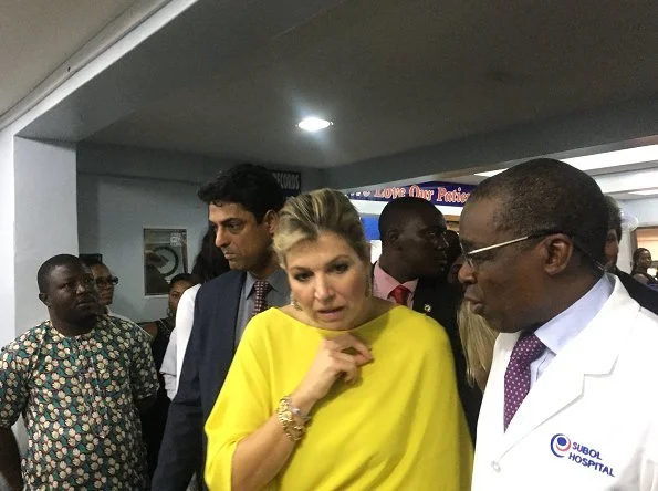 Queen Maxima visited Subol Hospital in Lagos. That pilot project was started PharmAccess. Queen wore Natan dress