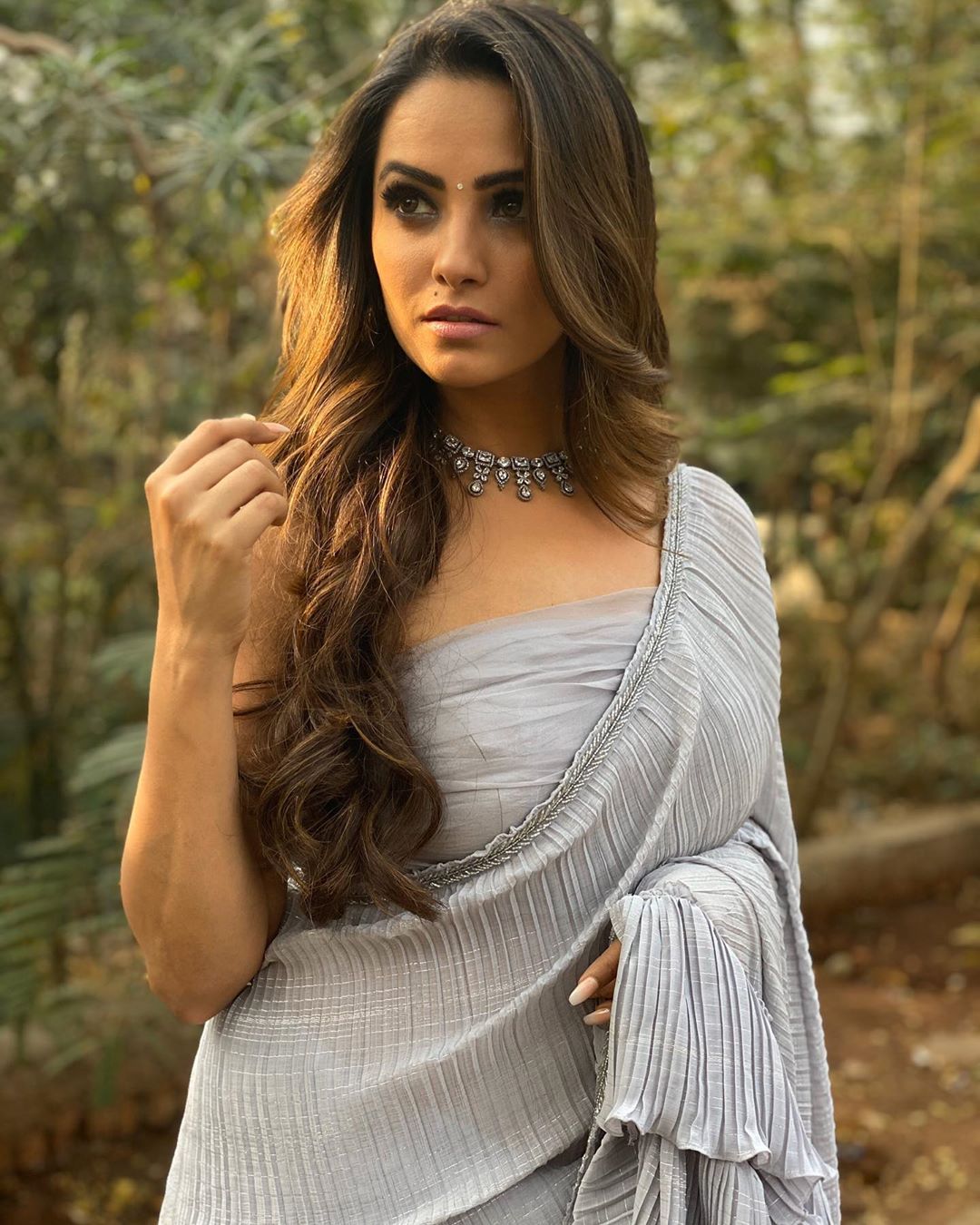 Actress Anita hassanandani Saree malfunction