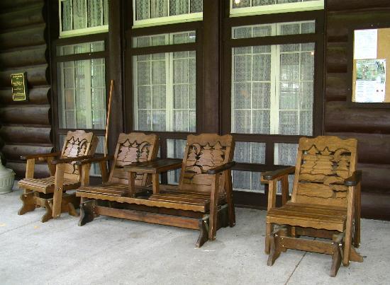 Beautiful Chairs Ideas Photos for Living Room | Fashionate Trends